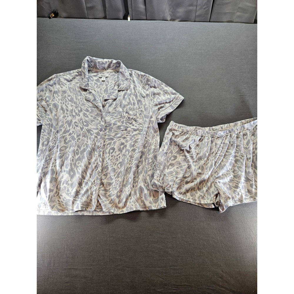 Nicole Miller New York Pajama Set XL Grey Lavender Animal Print Shorts Top 2pc